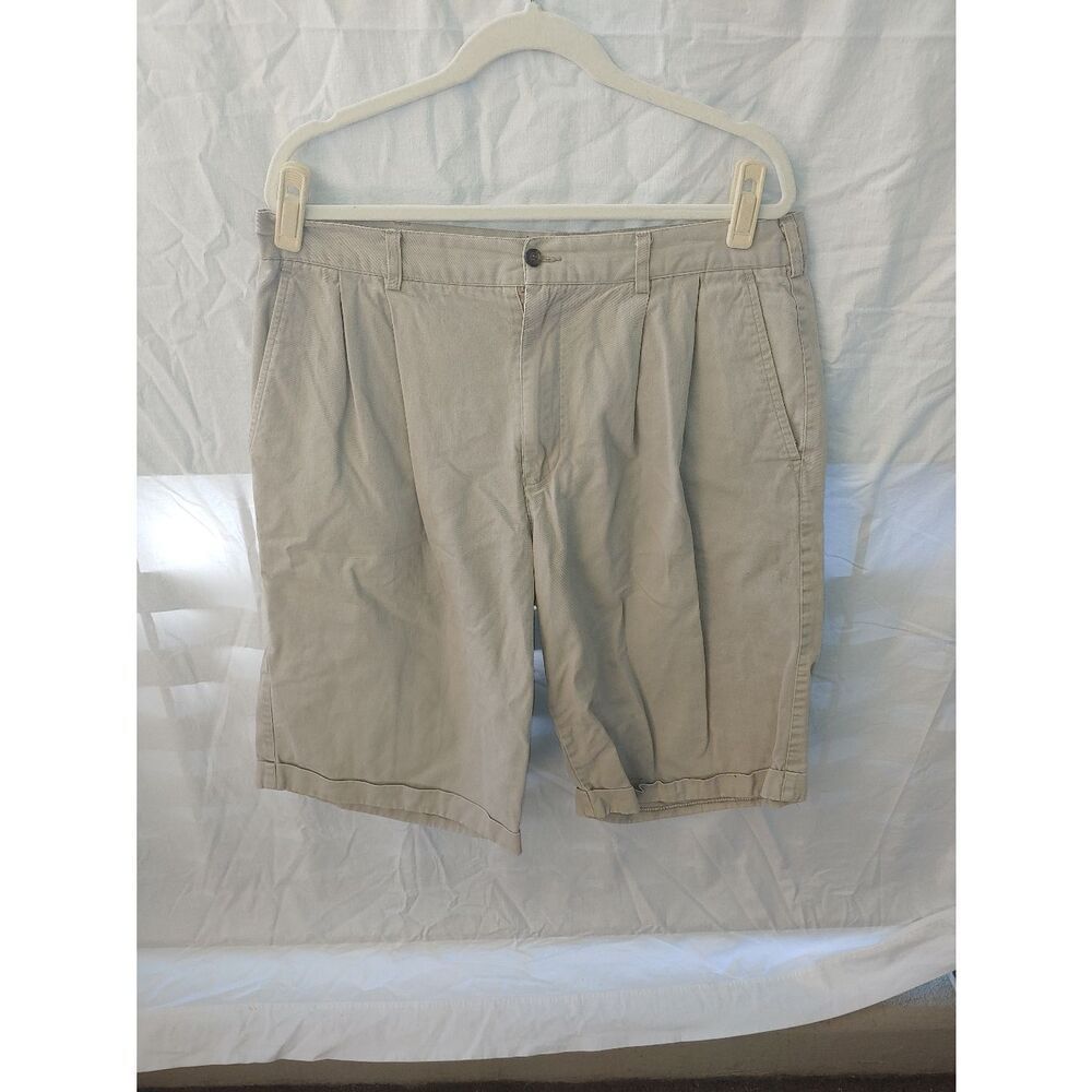 Trust Men's Size 38 Beige/Khaki Shorts.